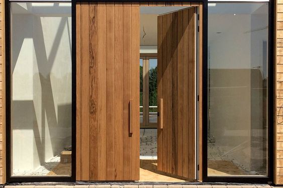 Porta de madeira maciça 80x210